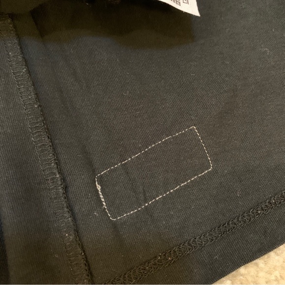 Star Wars The Last Jedi Uniqlo Black T-Shirt Women Size XS BB-8 Logo Embroidered - Picture 9 of 9